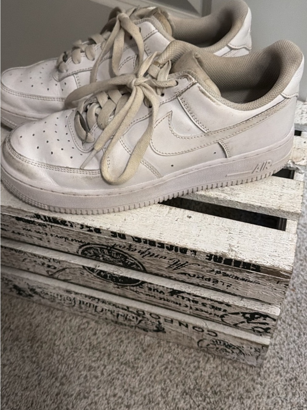 Nike Women’s Low-Top Sneakers in White size 8